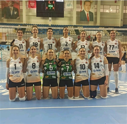 Sakarya Kadın Voleybol Takımı